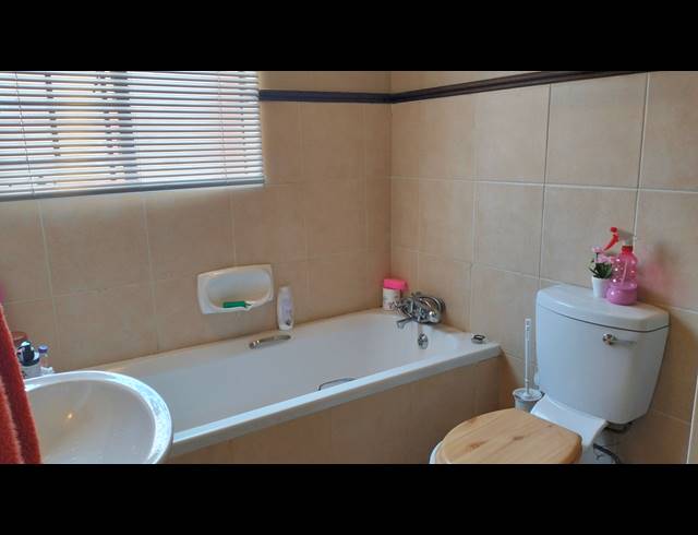 2 BEDROOM SECTIONAL TITLE FOR SALE IN EQUESTRIA